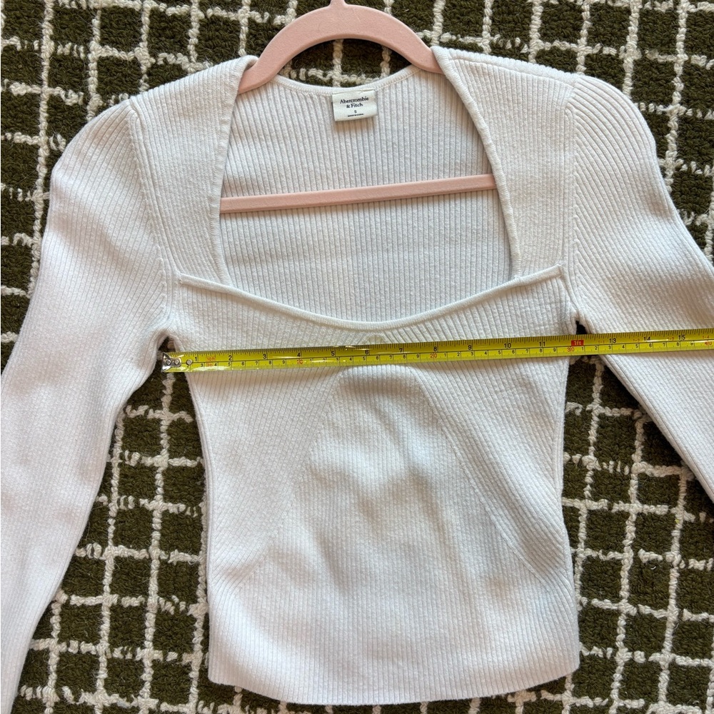 Abercrombie & Fitch Cream Ribbed Sweater - Picture 5 of 5